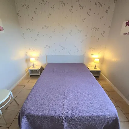 Maison Cosy Pres De Avec Jardin, Terrasse Et Cheminee, A Proximite Des Attractions Touristiques - Fr-1-616-43 Holiday home *
